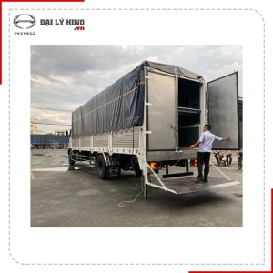 XE CHỞ XE MÁY 11.7 TẤN HINO FL8JW7A