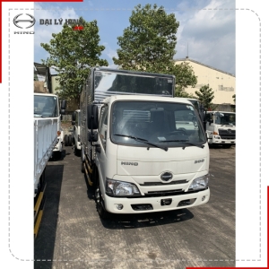 XE TẢI THÙNG KÍN 1.9 TẤN HINO XZU650