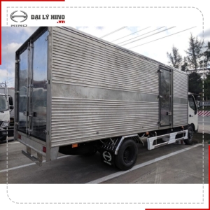 XE TẢI THÙNG KÍN 5 TẤN HINO XZU730