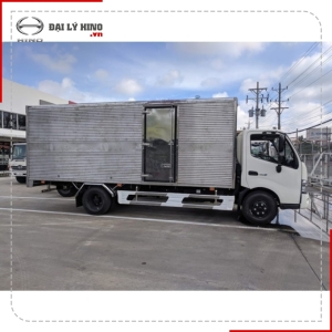 XE TẢI THÙNG KÍN 5 TẤN HINO XZU730