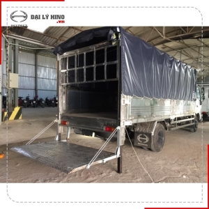 XE TẢI THÙNG MUI BẠT 3.4 TẤN HINO XZU352 - BỬNG NÂNG