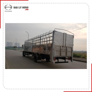 XE TẢI THÙNG MUI BẠT 7.9 TẤN HINO FG8JP7A - BỬNG NÂNG