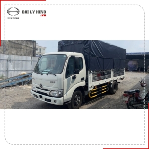 XE TẢI THÙNG MUI BẠT NHÔM 1.95 TẤN HINO XZU650